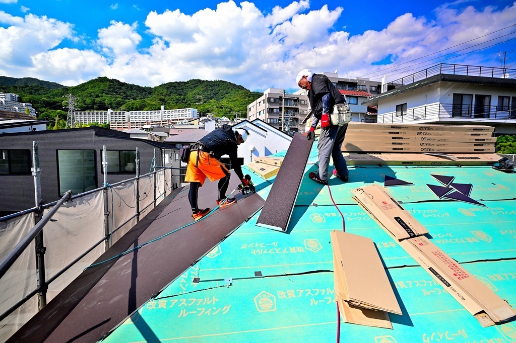 塗装出来ない屋根材について