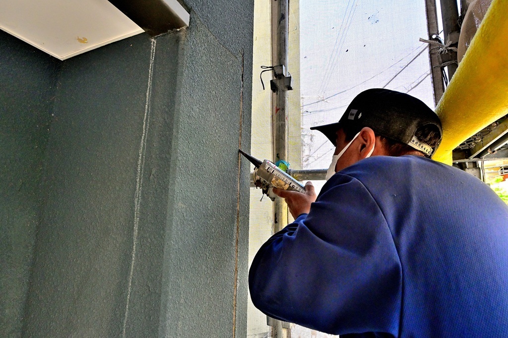 シーリング材充填