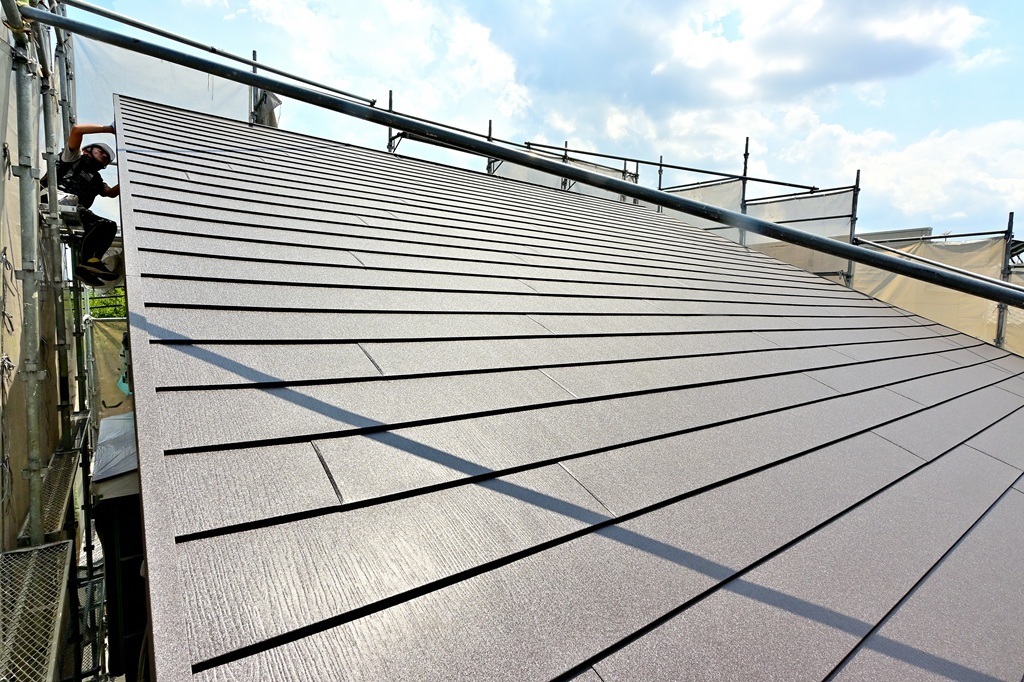 屋根のカバー工法完成